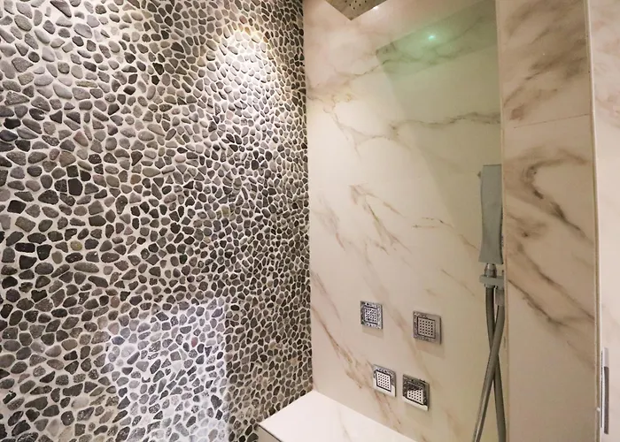 Appartamento Flora- Loft Luxury - Tra Colosseo E Santa Maria Maggiore - Metro Roma